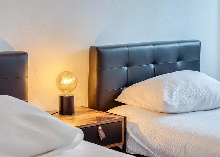 Perle De La Seine Superbe F3 Vue Seine Et Cathedrale Rouen