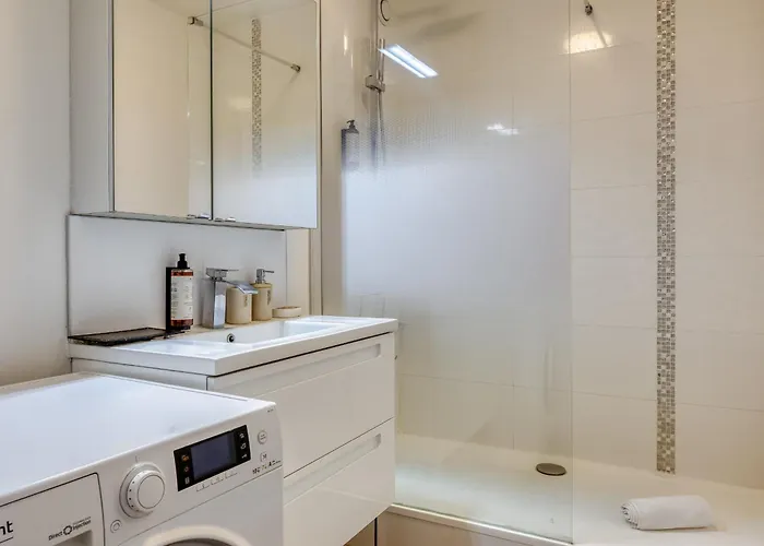 Perle De La Seine Superbe F3 Vue Seine Et Cathedrale Rouen